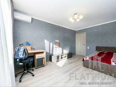 квартира за адресою Пантелеймона Куліша пл., 19