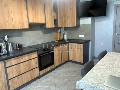 квартира за адресою Сім'ї Кульженків вул. (Петра Дегтяренка), 37