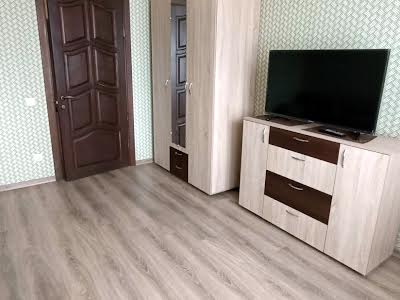 квартира по адресу Драгоманова ул., 3