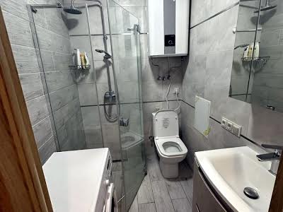 квартира по адресу Киев, Набережно-Крещатицкая ул., 33