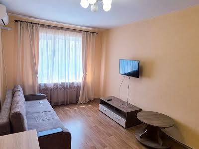 квартира за адресою Бориса Гмирі вул., 12-Б
