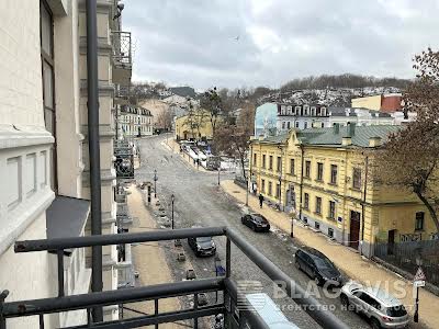 квартира за адресою Андріївський узвіз, 3