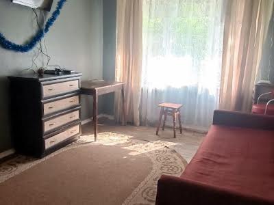 квартира за адресою Алішера Навої просп., 61