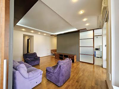 квартира за адресою Панаса Мирного вул., 8