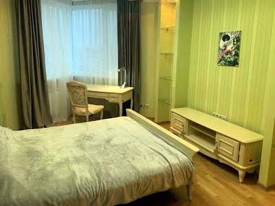 квартира за адресою Срібнокільська вул., 1