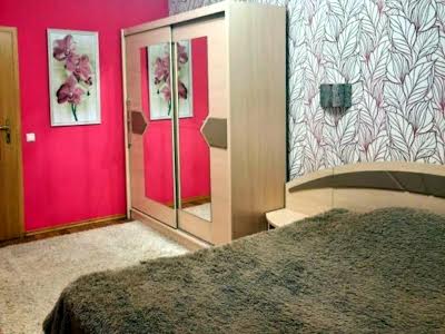 квартира за адресою Леоніда Каденюка просп. (Юрія Гагаріна), 8-А