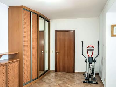квартира за адресою Київ, Дмитрівська вул., 45