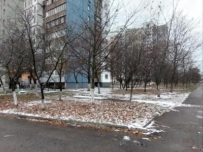 квартира за адресою Академіка Єфремова вул. (Командарма Уборевича), 27
