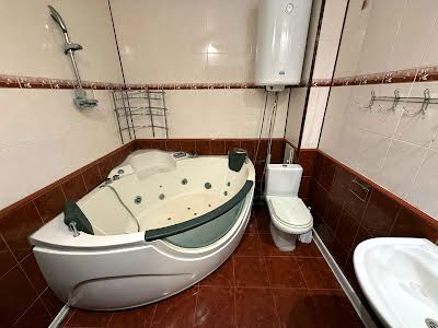квартира за адресою Садова вул., 5-А