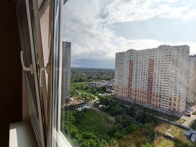 квартира за адресою Софії Русової вул., 5-Б