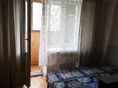 квартира за адресою Богдана Хмельницького вул., 2