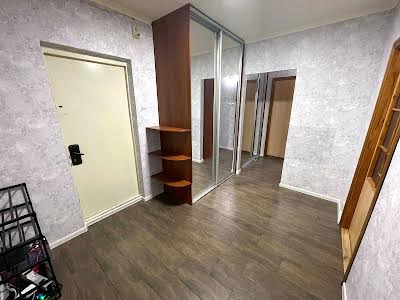 квартира за адресою Драгоманова вул., 12