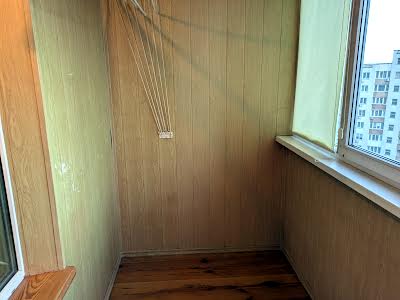 квартира за адресою Драгоманова вул., 1-Б