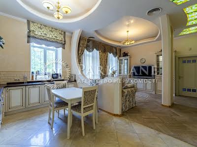 квартира по адресу Малая Житомирская ул., 5