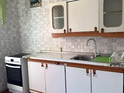 квартира за адресою Милославська вул., 25