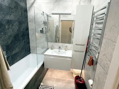 квартира за адресою Миколи Гулака вул., 4