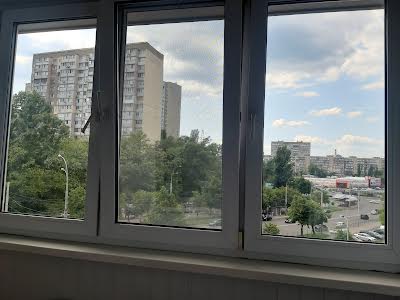 квартира за адресою Європейського Союзу просп. (Правди), 19-А