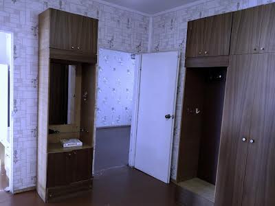 квартира за адресою Анни Ахматової вул., 25