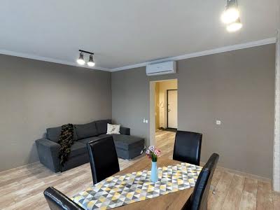 квартира за адресою Антоновича вул. (Горького), 74