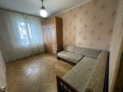 квартира за адресою Путивльська вул., 42