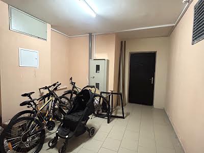 квартира за адресою Сергія Данченка вул., 5