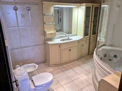квартира за адресою Клінічна вул., 23/25