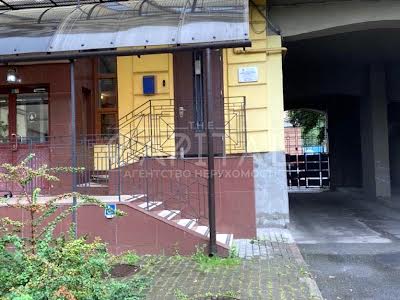 коммерческая по адресу Боричів Тік ул., 30