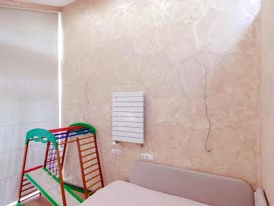 квартира за адресою Регенераторна вул., 4