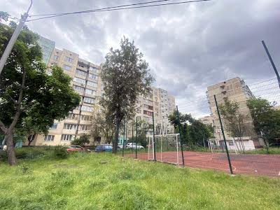 квартира за адресою Київ, Микільсько-Слобідська вул., 4