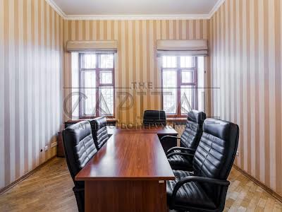 коммерческая по адресу Вознесенский спуск (Смирнова-Ласточкина), 18