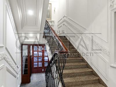 квартира по адресу Кропивницкого ул., 8