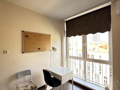квартира за адресою Регенераторна вул., 4 к7