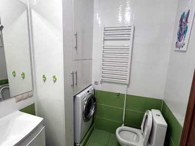 квартира за адресою Авіаконструктора Антонова вул., 2-Б