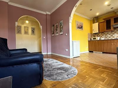 квартира по адресу проспект Чорновола, 1