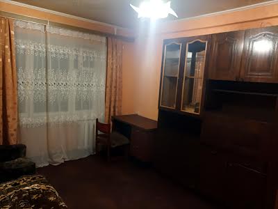 квартира за адресою Бакинська вул., 34