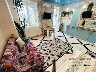 квартира за адресою Боголюбова вул., 33