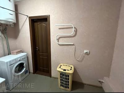 квартира по адресу Софии Русовой ул., 3