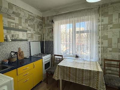 квартира за адресою Жуля Верна бульв. (Ромена Роллана), 6