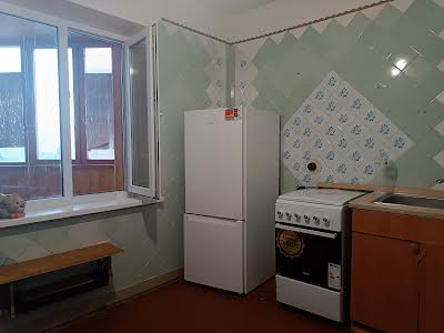 квартира за адресою Анни Ахматової вул., 6