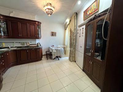 квартира за адресою Старонаводницька вул., 6-Б