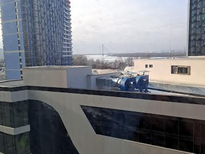 квартира за адресою Причальна вул., 14