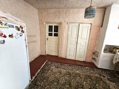 будинок за адресою с. Бишів, Лупська, 1