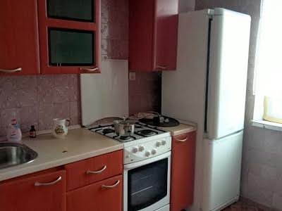 квартира по адресу Ревуцкого ул., 22