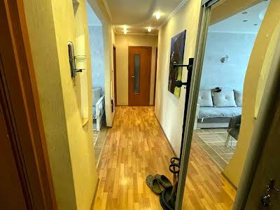 квартира за адресою Дерев'янка вул., 3б