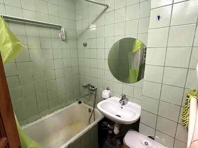 квартира за адресою Верховної Ради бульв., 24а