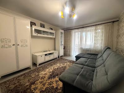 квартира по адресу Чорновола вул, 1