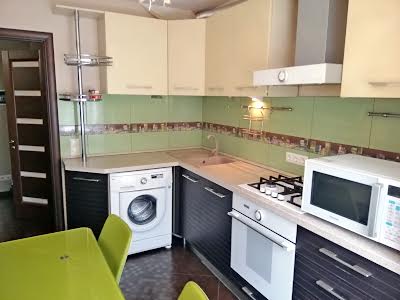 квартира за адресою Верховинна вул., 82