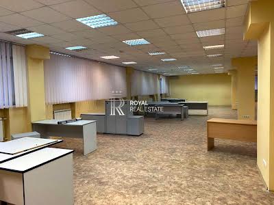 комерційна за адресою Біличанська вул., 44а