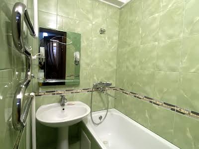 квартира за адресою Амвросія Бучми бульв., 5/1