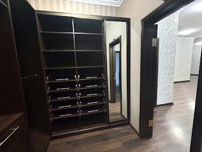 квартира по адресу Андрея Верхогляда ул. (Михайла Драгомирова), 14